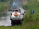 und schon fährt das Schiff aus dem Wasser